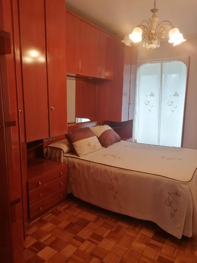 Alojamiento Nedymar Apartment Oviedo Exterior foto